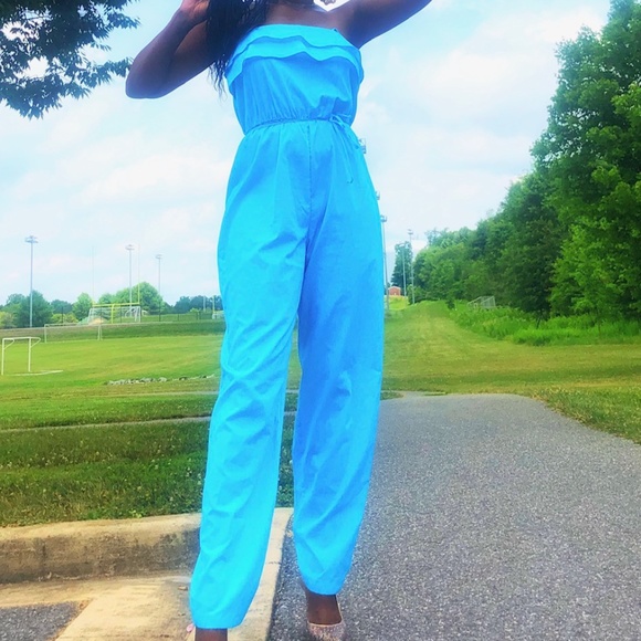 vintage ruffle jumpsuit - Picture 3 of 4
